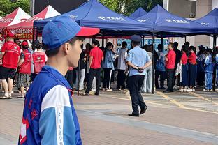 ✂️香港退钱哥剪球衣脱粉梅西：以后不再为你这条‘粉肠’花一分钱